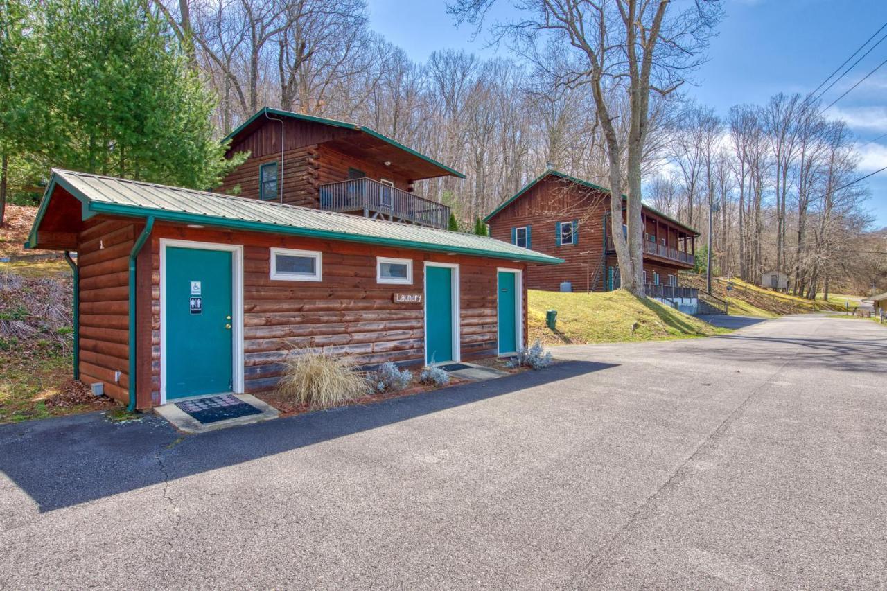 Campground Cabin Lake Junaluska Esterno foto