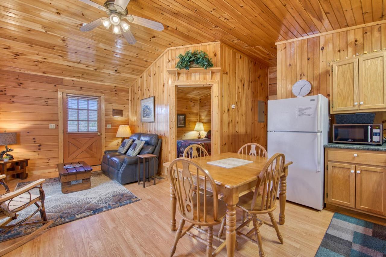 Campground Cabin Lake Junaluska Esterno foto